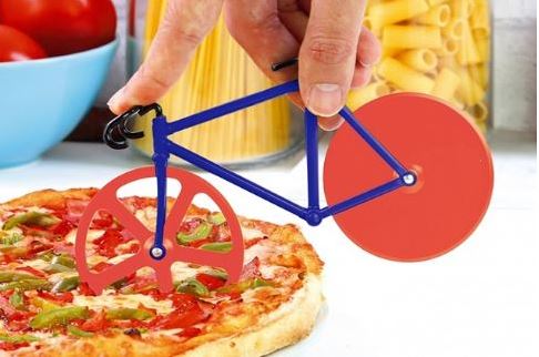 Инновационный дизайн ножа для пиццы